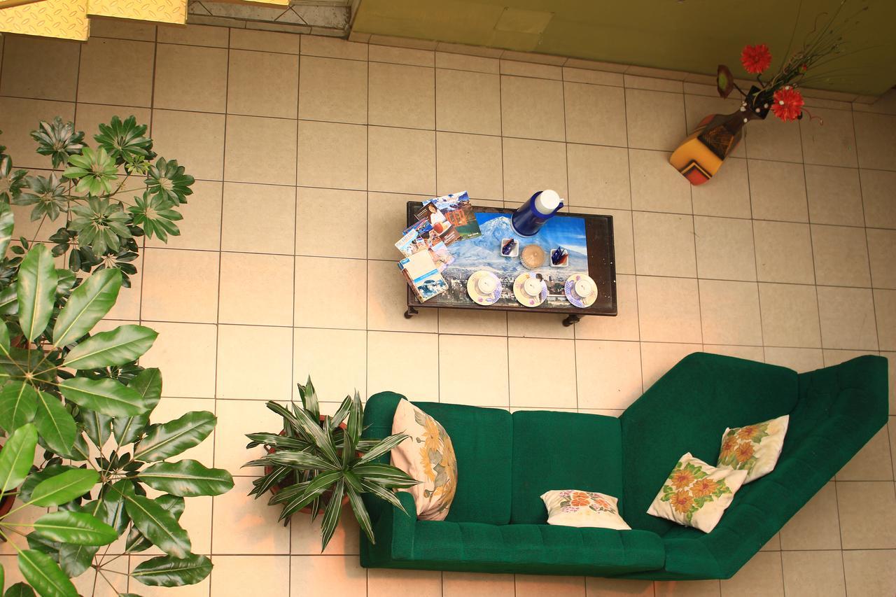 Hostal Killaymi La Pampilla Bagian luar foto